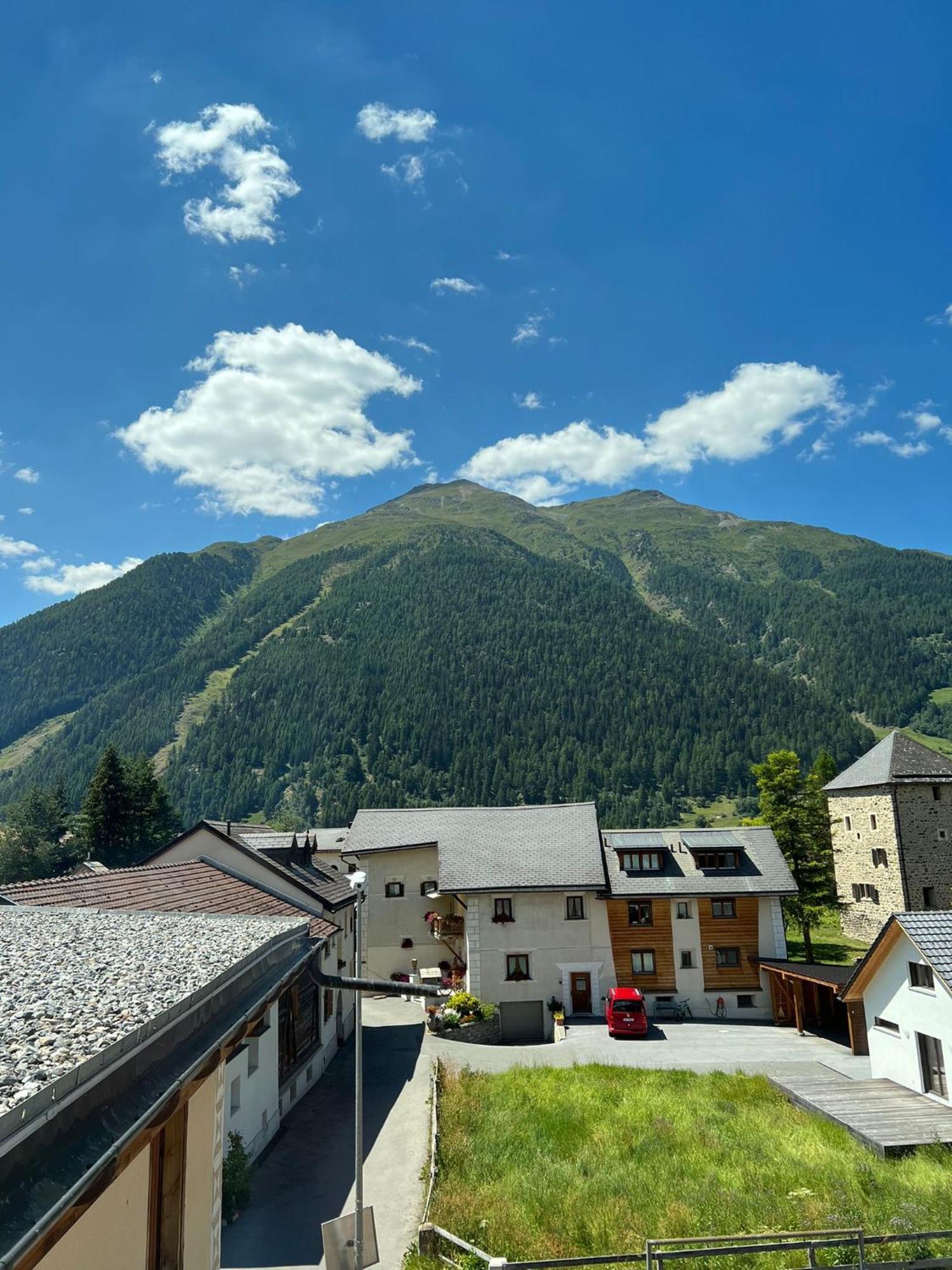 Hotel Adler Garni Цернец Экстерьер фото