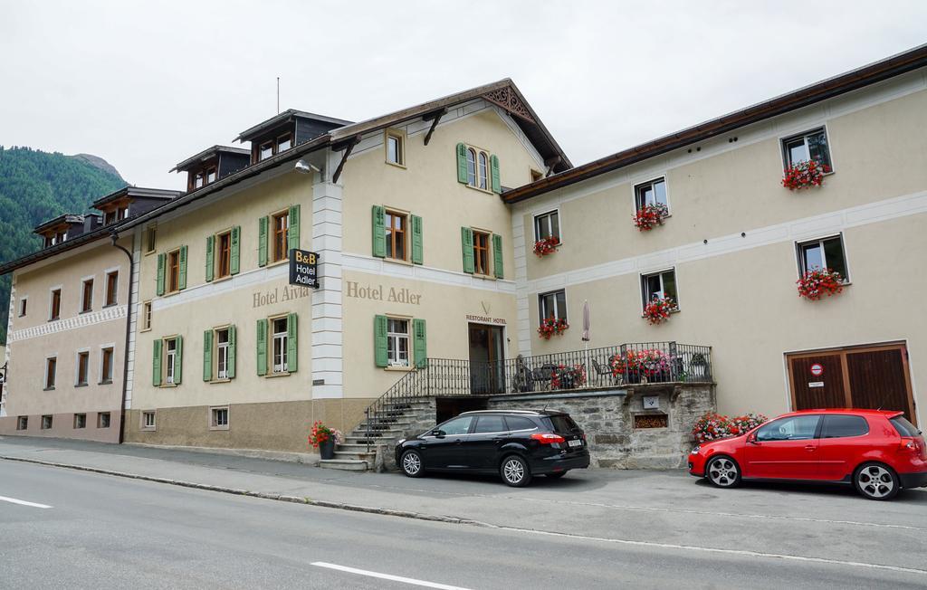 Hotel Adler Garni Цернец Экстерьер фото