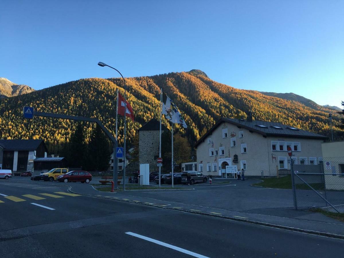 Hotel Adler Garni Цернец Экстерьер фото