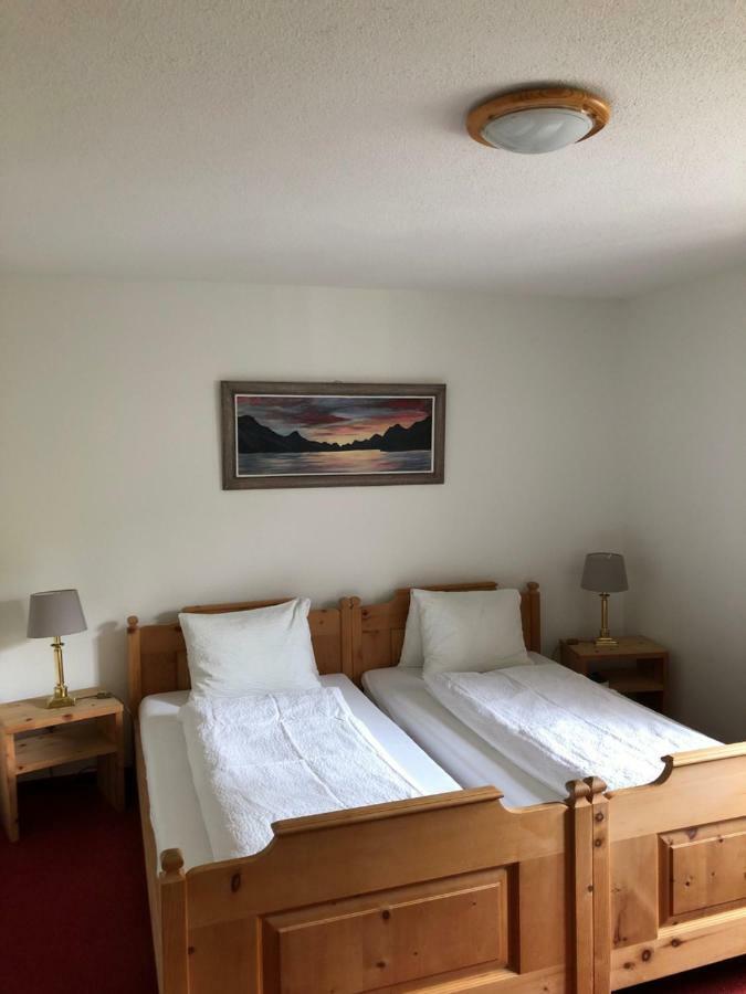 Hotel Adler Garni Цернец Экстерьер фото